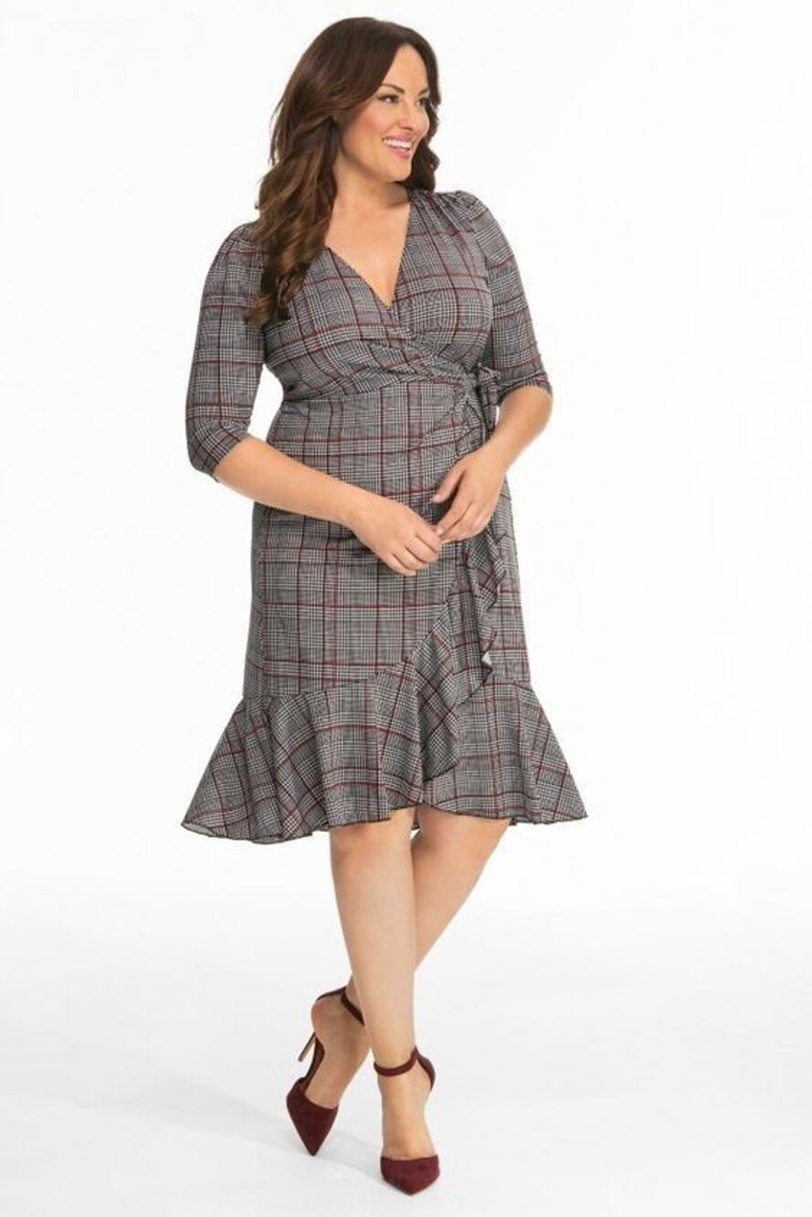 Kiyonna Flirty Flounce Dress 2X Ruffle Plaid Preppy Feminine Packable True Wrap